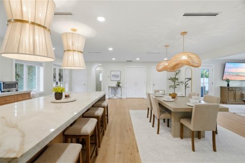 Villa ou maison à vendre à Palm Harbor, Floride: 2 chambres, 148.18 m2 № 2431149 - photo 10