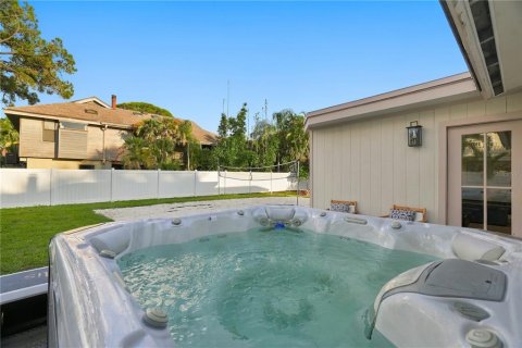 Villa ou maison à vendre à Palm Harbor, Floride: 2 chambres, 148.18 m2 № 2431149 - photo 30