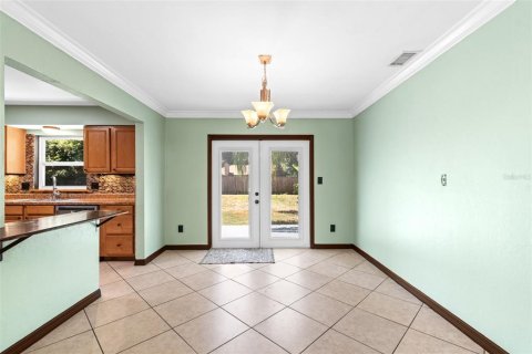 House in Gainesville, Florida 3 bedrooms, 122.82 sq.m. № 1899695 - photo 8