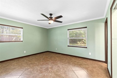 House in Gainesville, Florida 3 bedrooms, 122.82 sq.m. № 1899695 - photo 22
