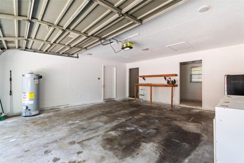House in Gainesville, Florida 3 bedrooms, 122.82 sq.m. № 1899695 - photo 12