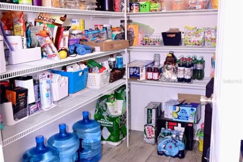 Купить виллу или дом в Уинтер-Хейвен, Флорида 12 комнат, 283.82м2, № 1680670 - фото 15