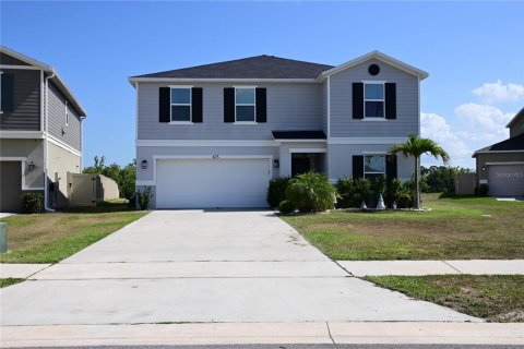 House in Winter Haven, Florida 4 bedrooms, 283.82 sq.m. № 1680670 - photo 1