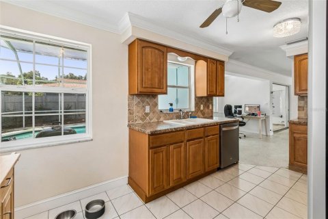 Villa ou maison à vendre à Clearwater, Floride: 2 chambres, 124.3 m2 № 2149633 - photo 18