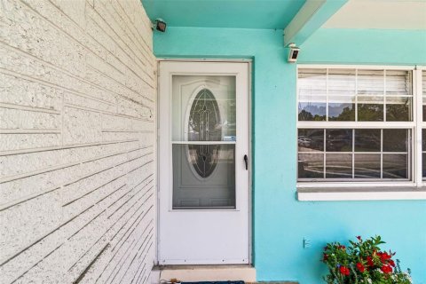 Villa ou maison à vendre à Clearwater, Floride: 2 chambres, 124.3 m2 № 2149633 - photo 6