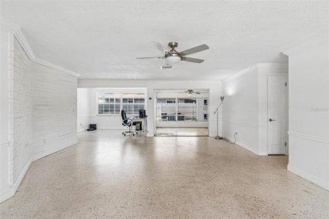 Villa ou maison à vendre à Clearwater, Floride: 2 chambres, 124.3 m2 № 2149633 - photo 11