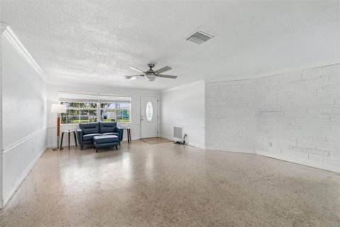 Villa ou maison à vendre à Clearwater, Floride: 2 chambres, 124.3 m2 № 2149633 - photo 13