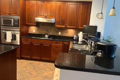 Condo in Redington Shores, Florida, 3 bedrooms  № 1884559 - photo 22
