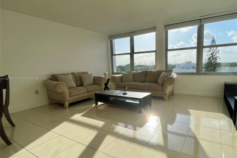 Copropriété à vendre à Miami Beach, Floride: 52.58 m2 № 1943049 - photo 6