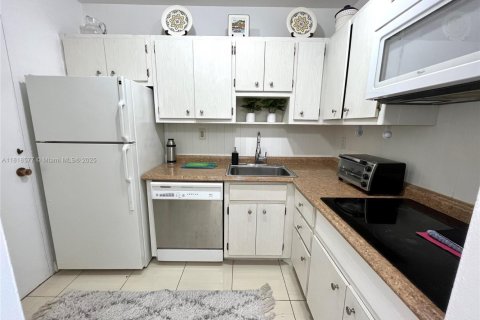 Copropriété à vendre à Miami Beach, Floride: 52.58 m2 № 1943049 - photo 9