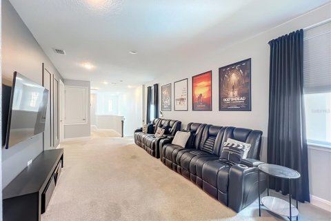 Casa en venta en Kissimmee, Florida, 6 dormitorios, 297.57 m2 № 2157768 - foto 24