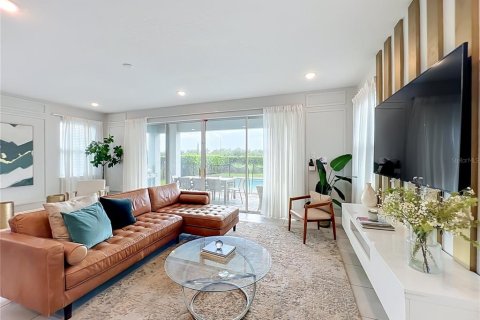 Casa en venta en Kissimmee, Florida, 6 dormitorios, 297.57 m2 № 2157768 - foto 14