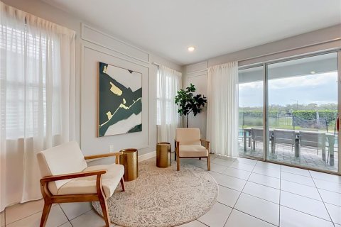 Casa en venta en Kissimmee, Florida, 6 dormitorios, 297.57 m2 № 2157768 - foto 16