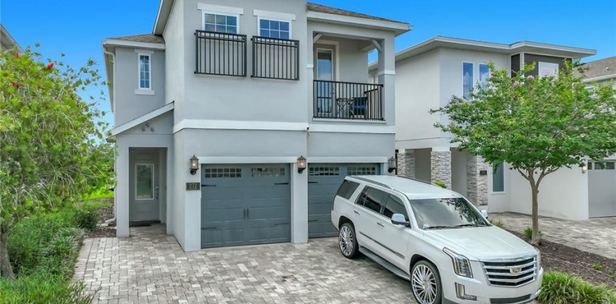 Casa en Kissimmee, Florida 6 dormitorios, 297.57 m2 № 2157768