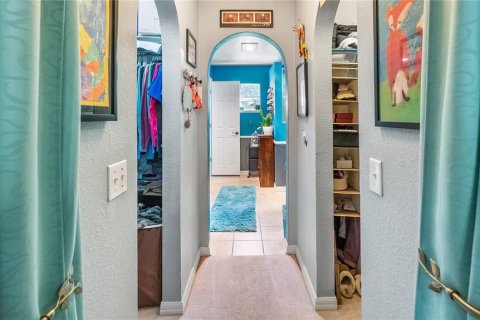 Casa en venta en Fruitland Park, Florida, 5 dormitorios, 254.92 m2 № 1909576 - foto 27