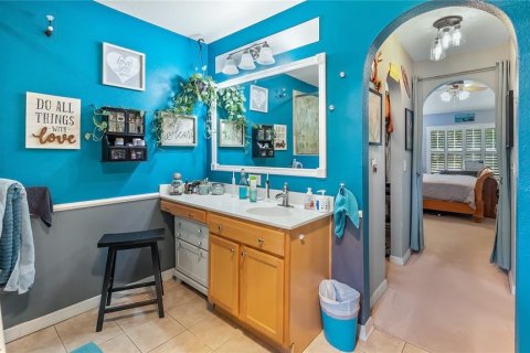 Casa en venta en Fruitland Park, Florida, 5 dormitorios, 254.92 m2 № 1909576 - foto 16