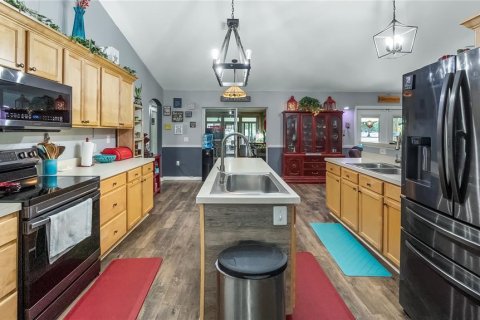 Casa en venta en Fruitland Park, Florida, 5 dormitorios, 254.92 m2 № 1909576 - foto 21