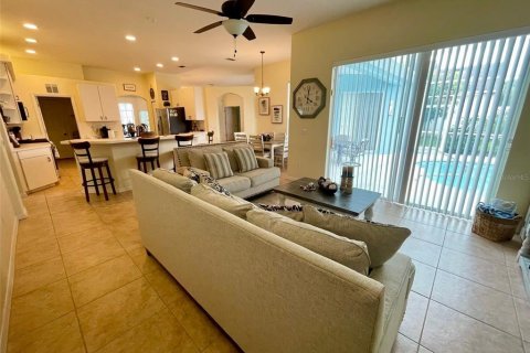 Casa en venta en Davenport, Florida, 4 dormitorios, 224.08 m2 № 1870492 - foto 8