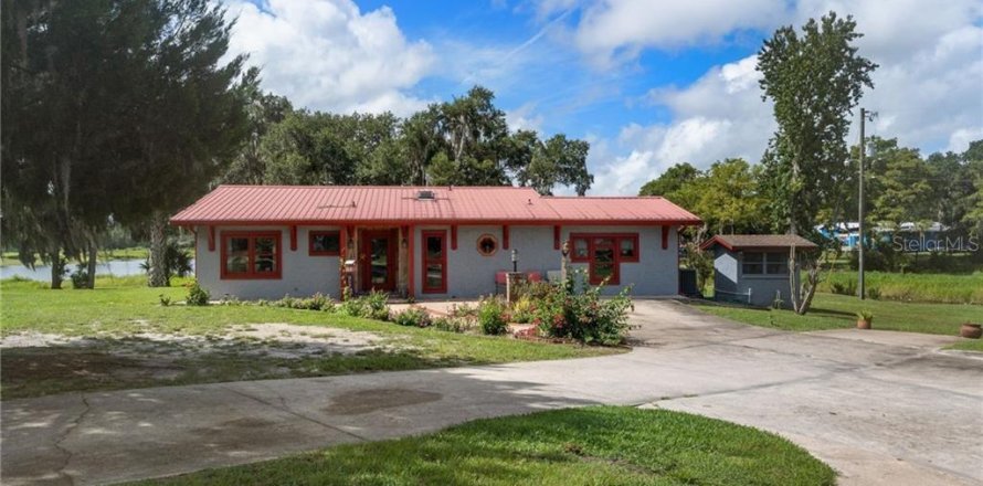 Casa en Inverness, Florida 2 dormitorios, 207.36 m2 № 2291403