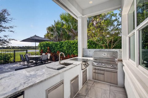 Villa ou maison à vendre à Palm Beach Gardens, Floride: 3 chambres, 259.2 m2 № 2433825 - photo 4