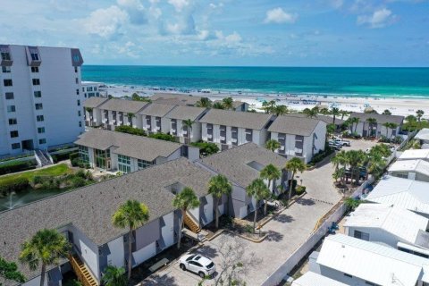 Condo in Sarasota, Florida, 2 bedrooms  № 1823331 - photo 5