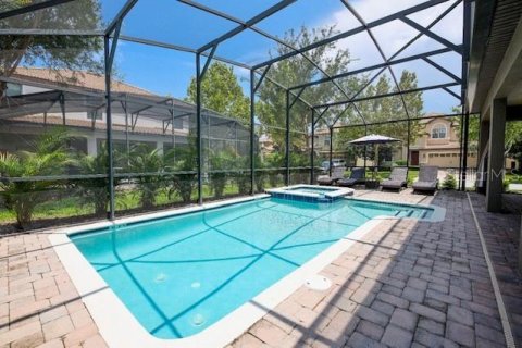 House in Davenport, Florida 7 bedrooms, 334.82 sq.m. № 2218861 - photo 4