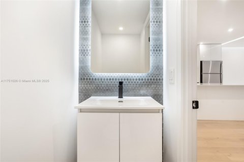 Appartement à louer à Sunny Isles Beach, Floride: 2 chambres, 104.98 m2 № 1865278 - photo 6