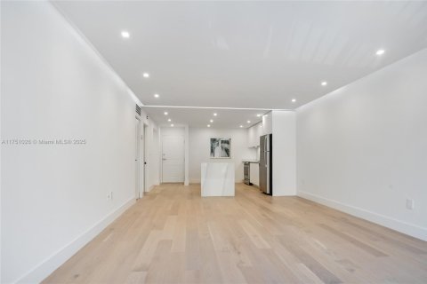 Appartement à louer à Sunny Isles Beach, Floride: 2 chambres, 104.98 m2 № 1865278 - photo 5