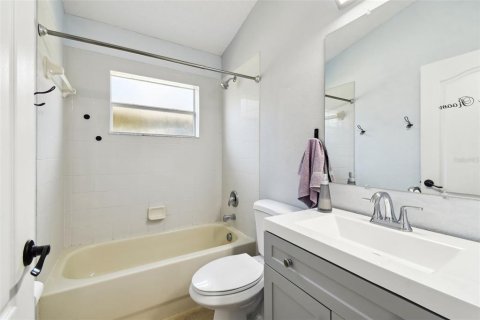 Casa en venta en Holiday, Florida, 5 dormitorios, 226.03 m2 № 1652192 - foto 26