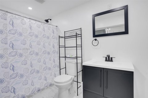 Villa ou maison à louer à Miami, Floride: 3 chambres, 126.81 m2 № 1966408 - photo 11