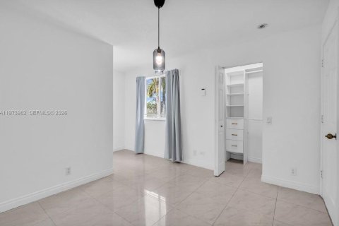 Купить виллу или дом в Уэстон, Флорида 3 спальни, 168.62м2, № 2033680 - фото 19