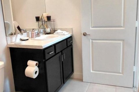 Купить кондоминиум в Лейк-Уорт, Флорида 5 комнат, 132.2м2, № 2085437 - фото 13