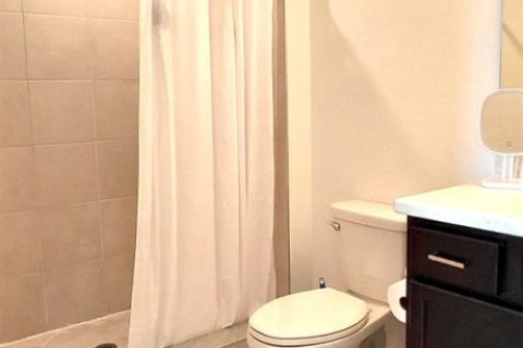 Купить кондоминиум в Лейк-Уорт, Флорида 5 комнат, 132.2м2, № 2085437 - фото 14