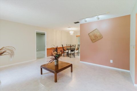 Villa ou maison à vendre à Tampa, Floride: 4 chambres, 201.32 m2 № 1819403 - photo 18