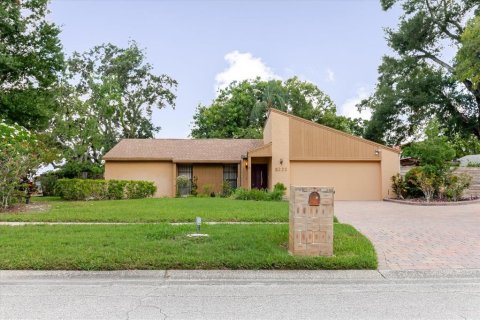 Villa ou maison à vendre à Tampa, Floride: 4 chambres, 201.32 m2 № 1819403 - photo 8