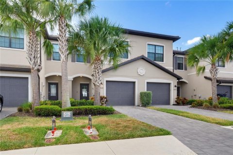 Townhouse in LORRAINE LAKES in Lakewood Ranch, Florida 3 bedrooms, 174.56 sq.m. № 2418461