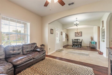 Casa en venta en New Smyrna Beach, Florida, 4 dormitorios, 235.97 m2 № 2157835 - foto 15