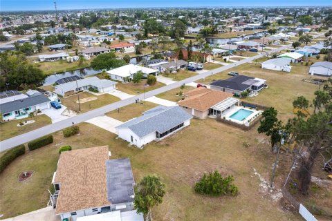 House in Port Charlotte, Florida 2 bedrooms, 102.94 sq.m. № 1608536 - photo 20