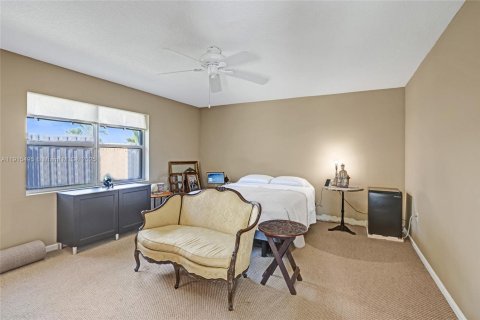 Villa ou maison à vendre à Fort Lauderdale, Floride: 3 chambres, 136.19 m2 № 1972070 - photo 4