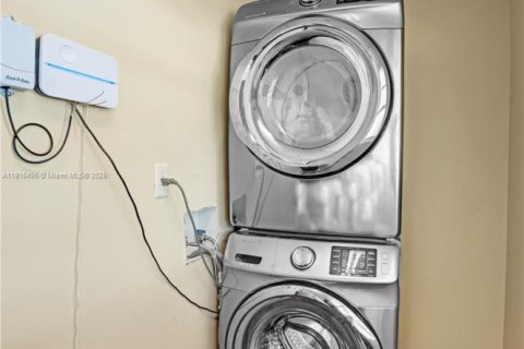 Villa ou maison à vendre à Fort Lauderdale, Floride: 3 chambres, 136.19 m2 № 1972070 - photo 29