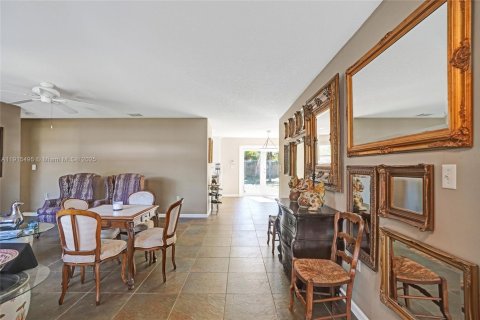 Villa ou maison à vendre à Fort Lauderdale, Floride: 3 chambres, 136.19 m2 № 1972070 - photo 7