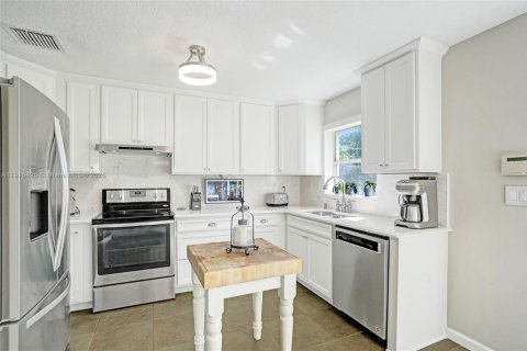 Villa ou maison à vendre à Fort Lauderdale, Floride: 3 chambres, 136.19 m2 № 1972070 - photo 14