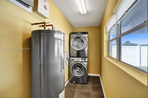 Villa ou maison à vendre à Fort Lauderdale, Floride: 3 chambres, 136.19 m2 № 1972070 - photo 27