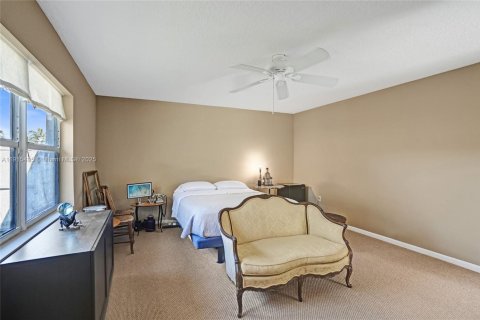 Villa ou maison à vendre à Fort Lauderdale, Floride: 3 chambres, 136.19 m2 № 1972070 - photo 19