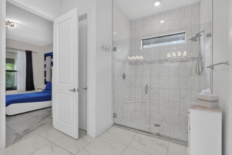 House in Westlake, Florida 2 bedrooms, 172.33 sq.m. № 2387093 - photo 25