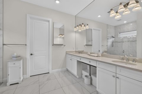 House in Westlake, Florida 2 bedrooms, 172.33 sq.m. № 2387093 - photo 26