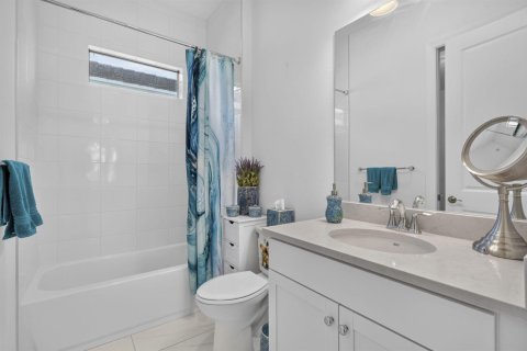 House in Westlake, Florida 2 bedrooms, 172.33 sq.m. № 2387093 - photo 29