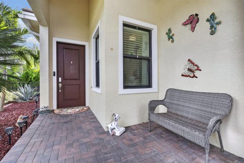 House in Westlake, Florida 2 bedrooms, 172.33 sq.m. № 2387093 - photo 6