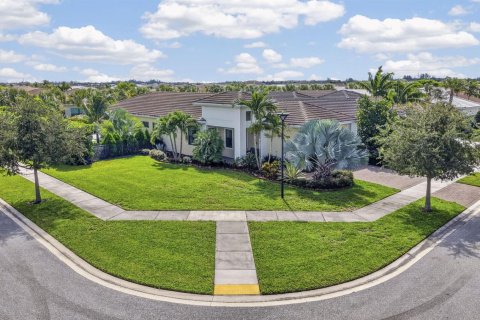 House in Westlake, Florida 2 bedrooms, 172.33 sq.m. № 2387093 - photo 8