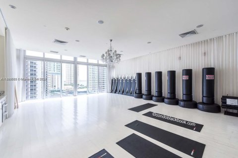 Купить кондоминиум в Майами, Флорида 2 спальни, № 1978083 - фото 18